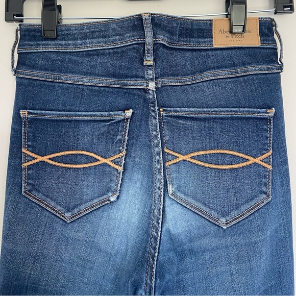 Abercrombie & Fitch Slim Fit Jeans - Picture 3 of 3